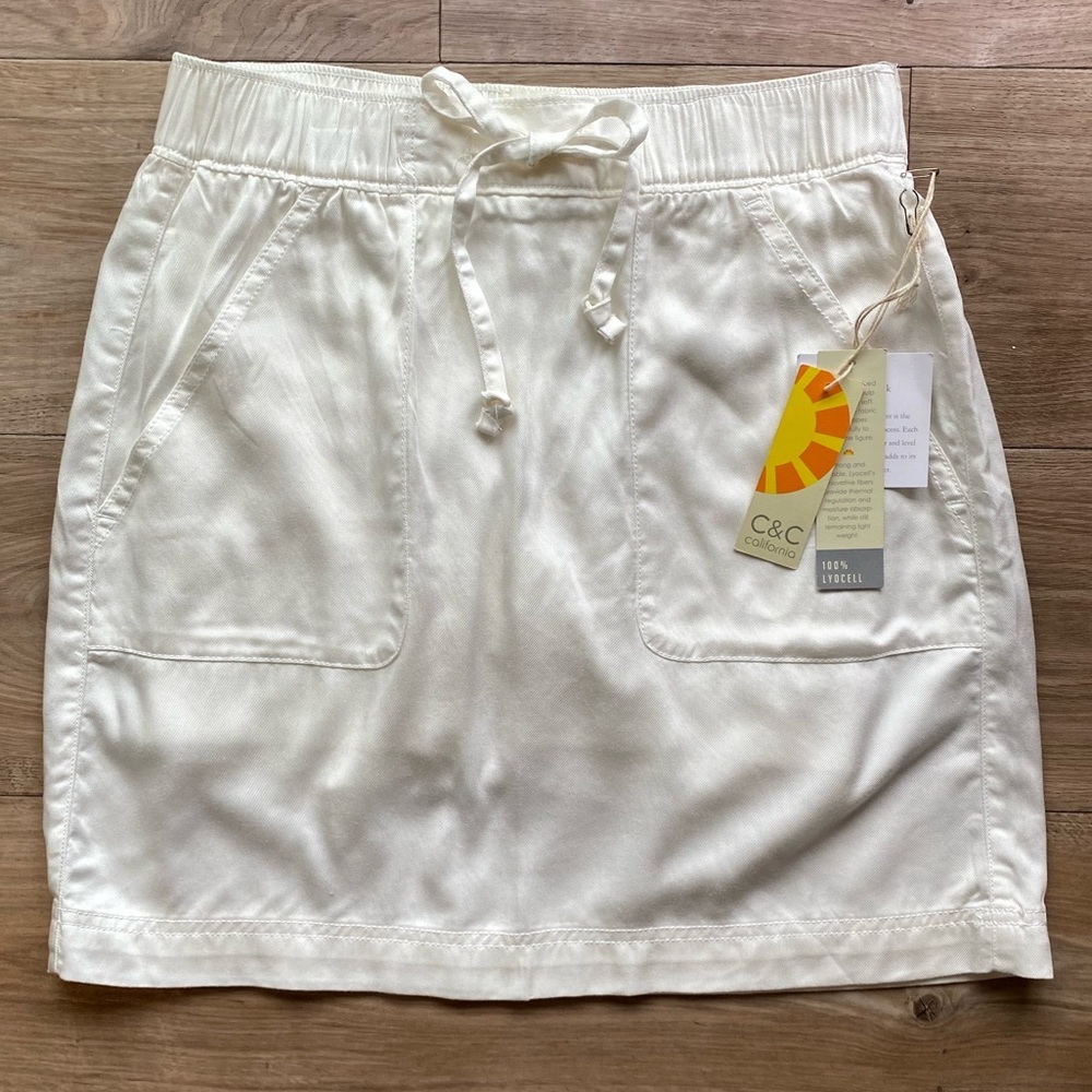 NWT C&C California White Miniskirt